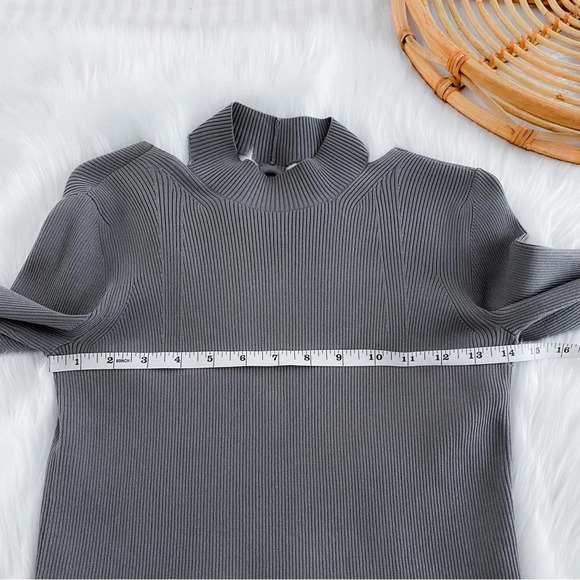 HELMUT LANG Ring Cutout Mockneck Pullover Top Gray Ling Sleeve Sweater - Picture 12 of 15